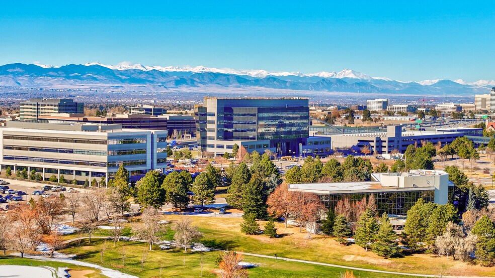 161 Inverness Dr W, Englewood, CO à louer - Photo du bâtiment - Image 1 de 23