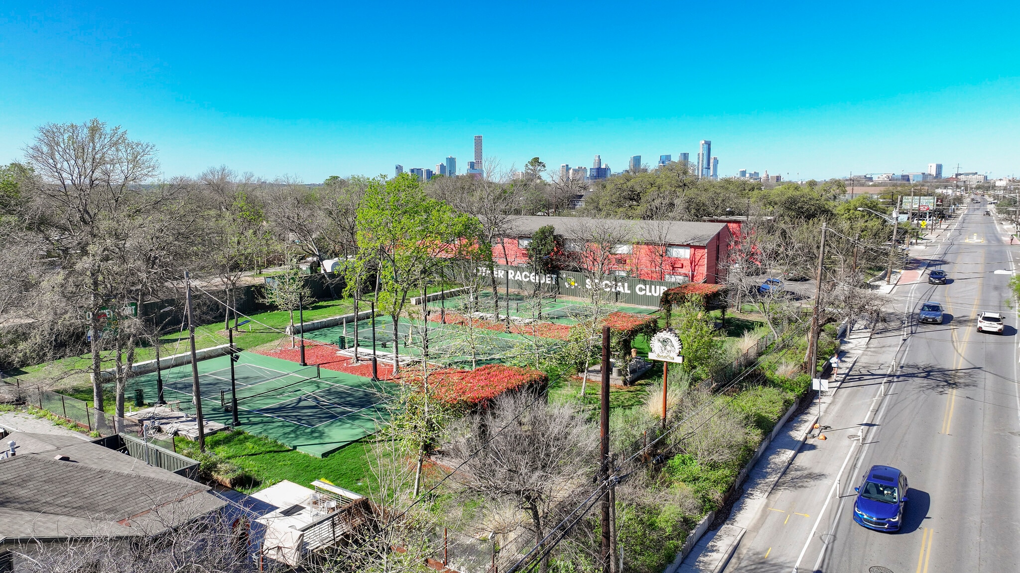 2715 Manor Rd, Austin, TX for lease Primary Photo- Image 1 of 6