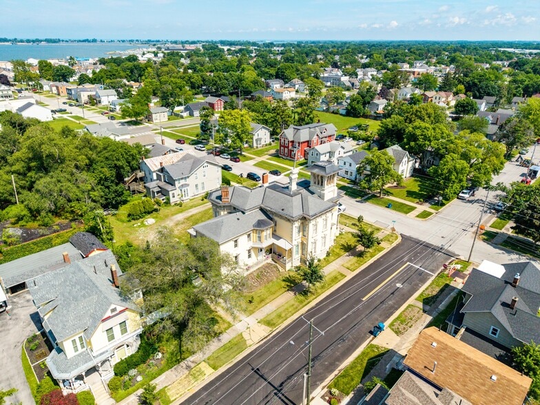 403 E Adams St, Sandusky, OH à vendre - Photo du bâtiment - Image 2 de 34