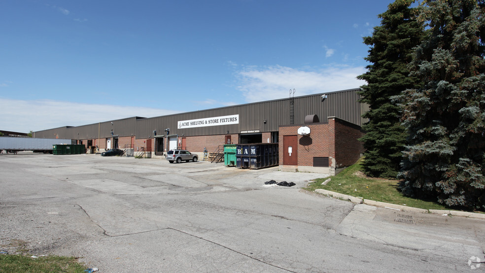 360-382 Magnetic Dr, Toronto, ON for lease - Building Photo - Image 2 of 5