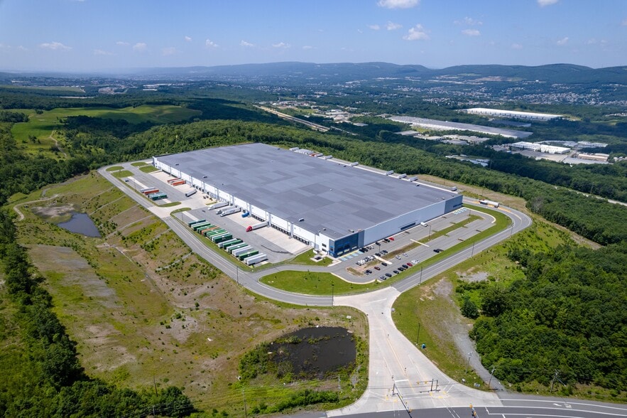 1350 Moosic Lake Rd, Jessup, PA for lease - Building Photo - Image 3 of 6