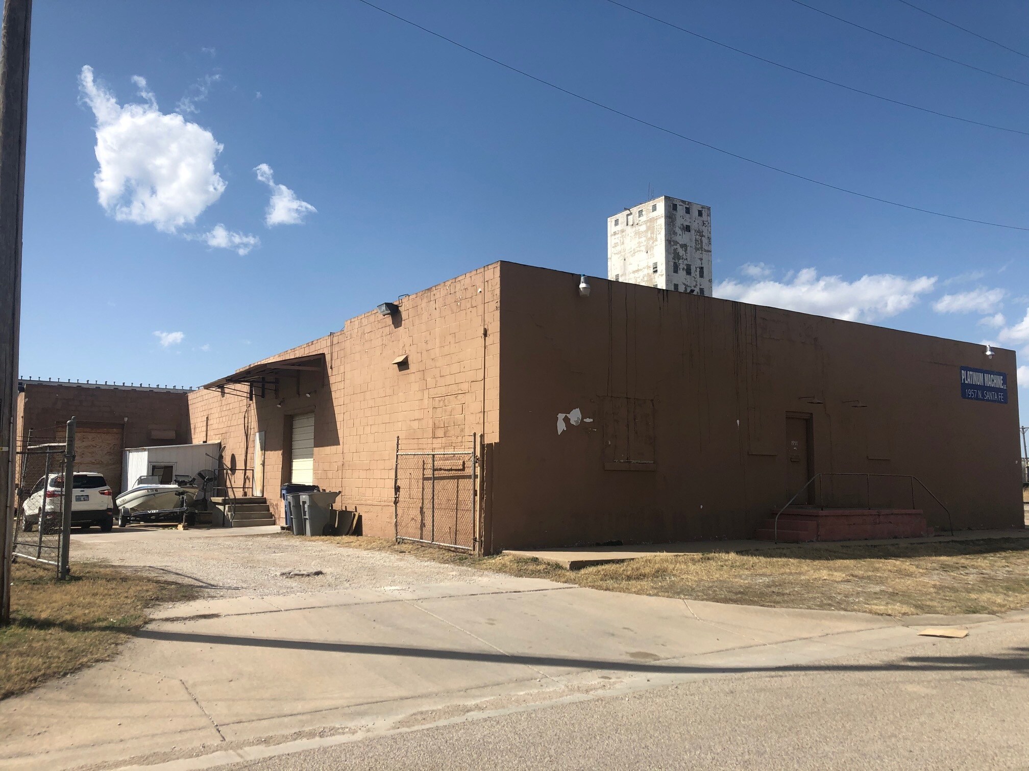 1953-1957 N Santa Fe St, Wichita, KS for sale Primary Photo- Image 1 of 1