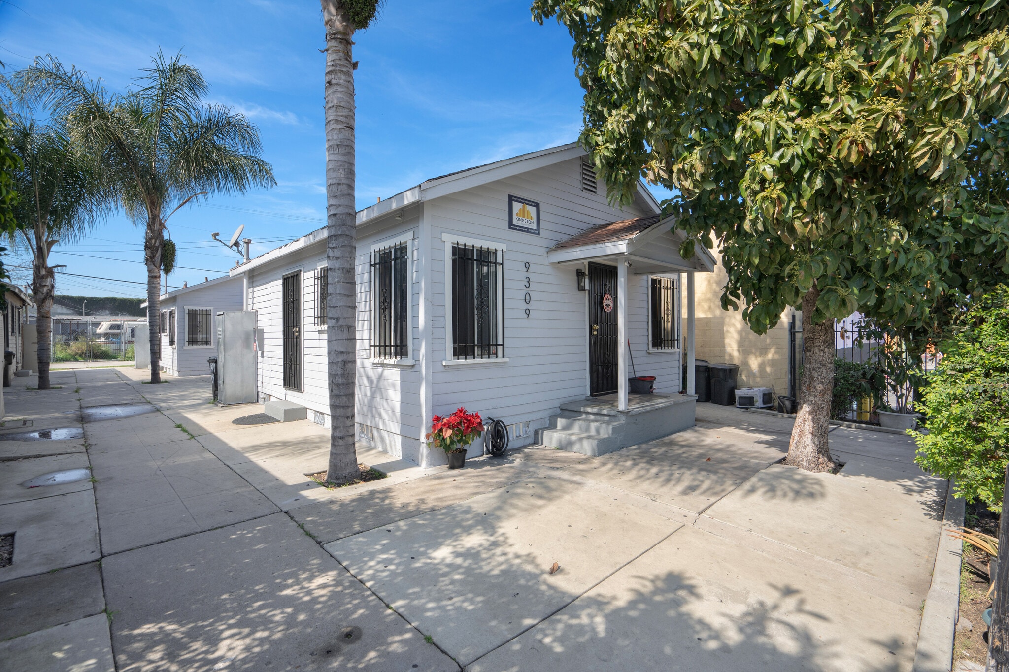 9309 S Broadway, Los Angeles, CA for sale Primary Photo- Image 1 of 9