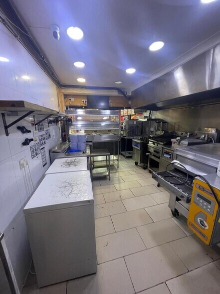 203 Homerton High St, Londres à louer - Photo intérieure - Image 3 de 5