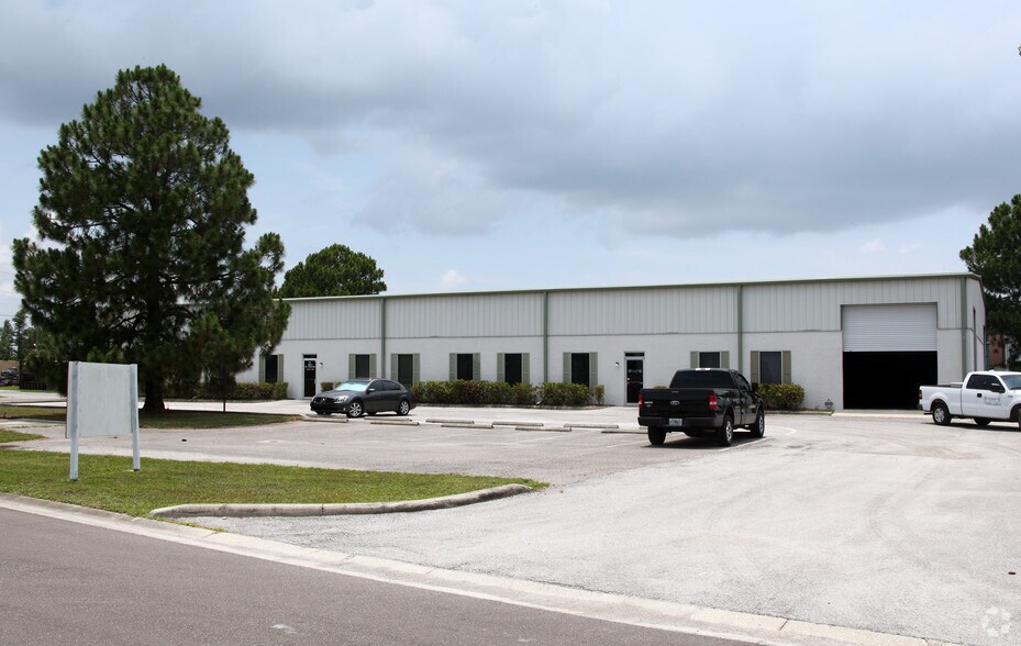 2251 Destiny Way, Odessa, FL à vendre - Photo du bâtiment - Image 2 de 2