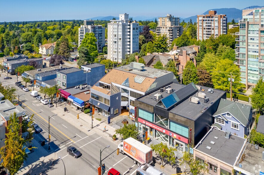 2309 W 41st Ave, Vancouver, BC for lease - Aerial - Image 2 of 4