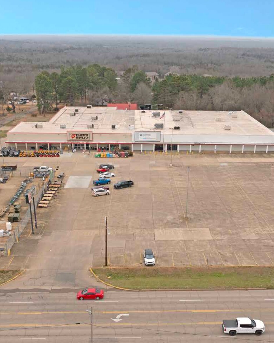 901 SE Hwy 70 E, Idabel, OK à louer Photo du bâtiment- Image 1 de 6