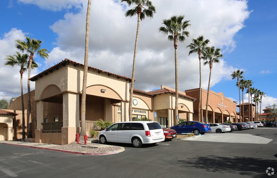 31750-31764 Casino Dr, Lake Elsinore, CA for lease - Building Photo - Image 2 of 16