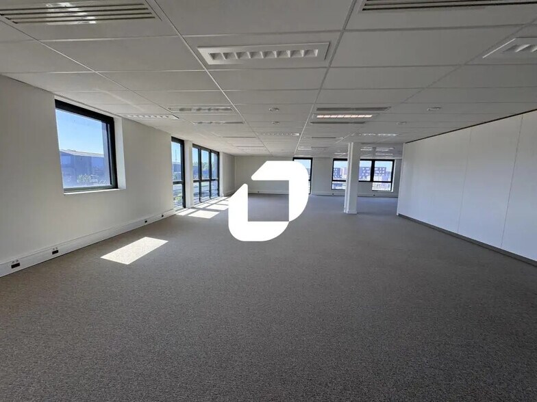 Office in Strasbourg for lease - Interior Photo - Image 3 of 7