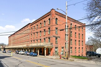 Plus de détails pour 7 Crane St, Clifton Springs, NY - Bureau/Commerce de détail à louer