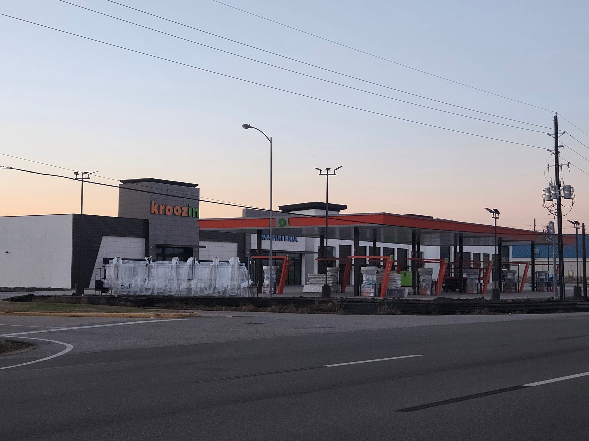 3210 S Texas 6, Houston, TX for sale Primary Photo- Image 1 of 20