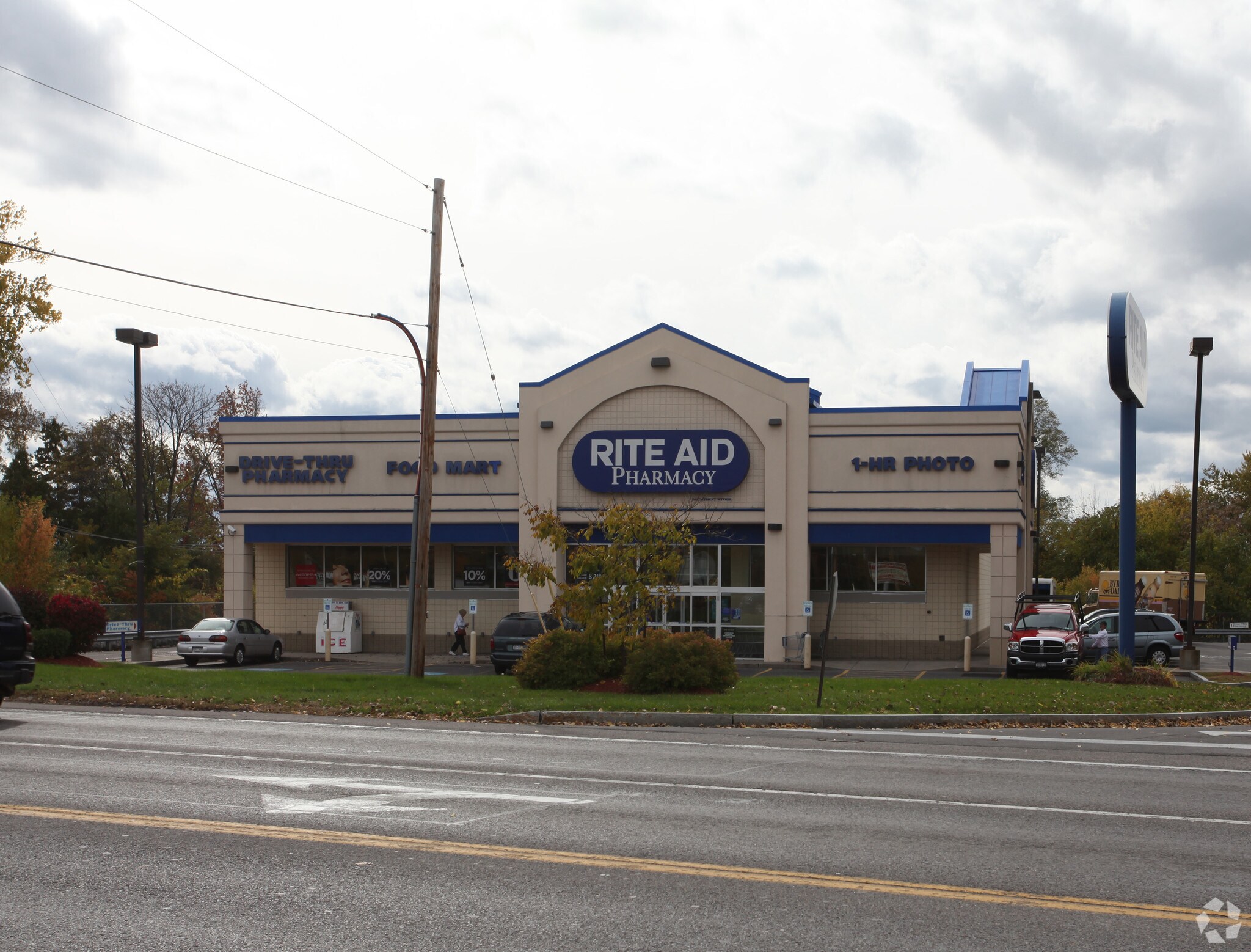 703-705 Old Liverpool Rd, Liverpool, NY à vendre Photo principale- Image 1 de 6