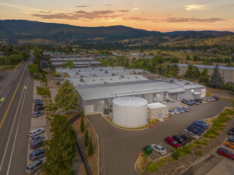 2 Eric Cir, Verdi, NV for sale - Building Photo - Image 2 of 33