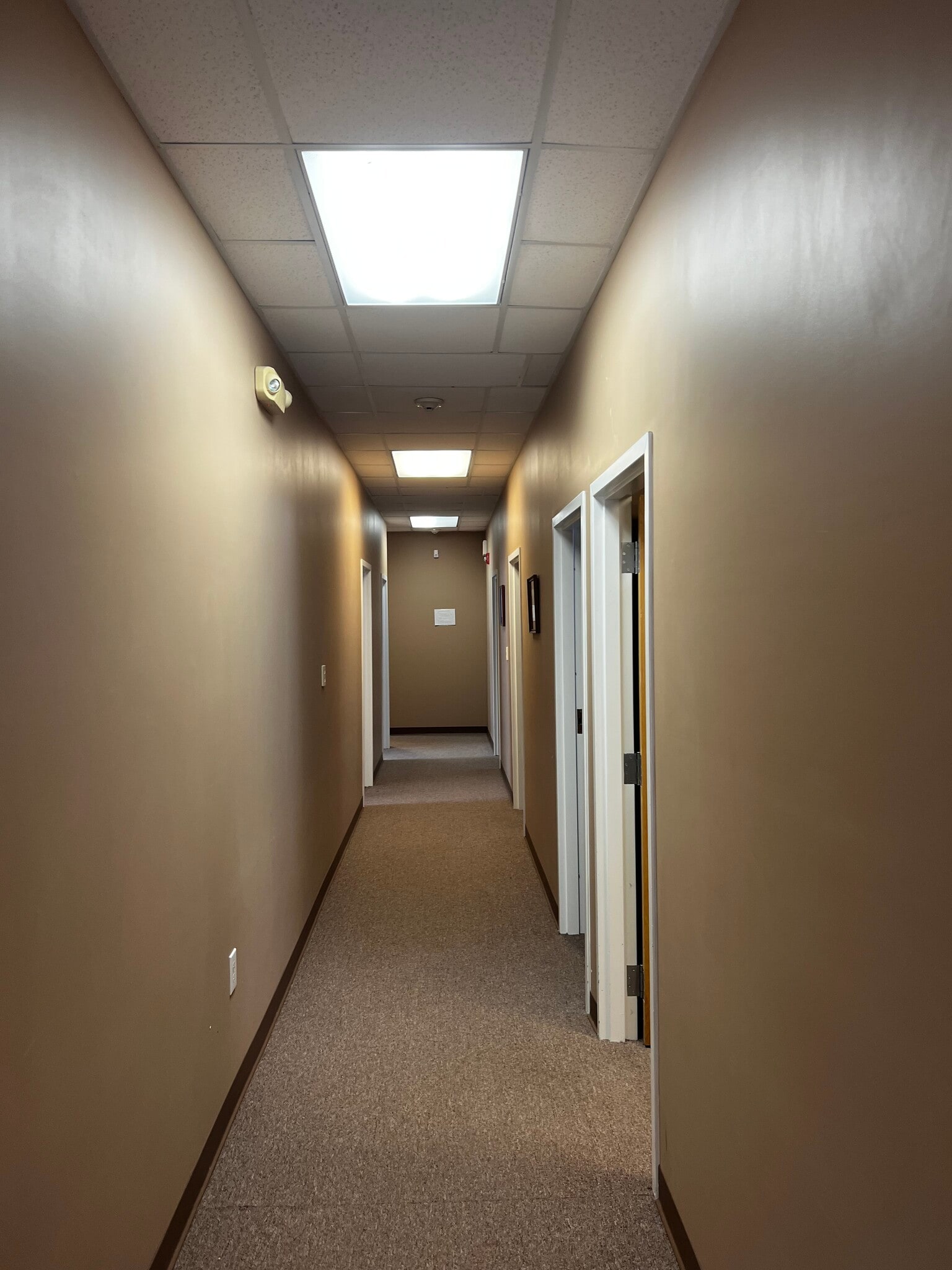 5998 Caldwell Park Dr, Harrisburg, NC à louer Photo intérieure- Image 1 de 12