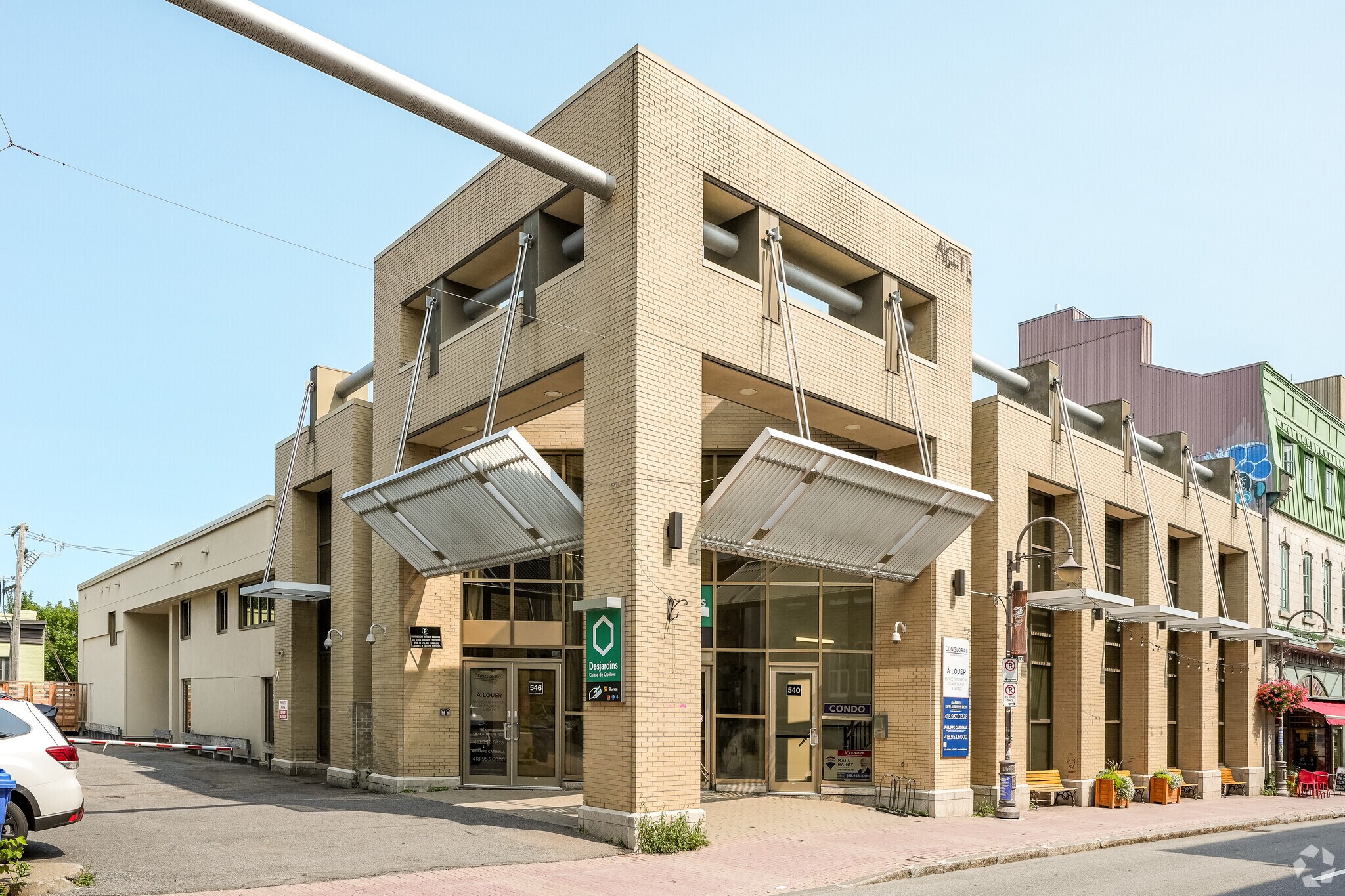 540-550 Rue Saint-Jean, Québec, QC for sale Primary Photo- Image 1 of 1