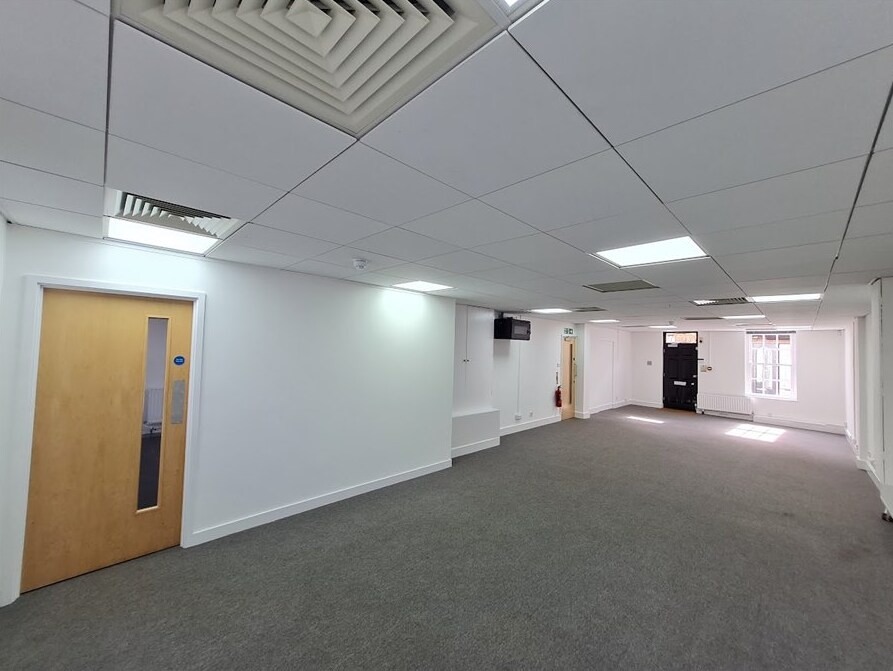 5-6 Church St, Twickenham à vendre Photo intérieure- Image 1 de 3