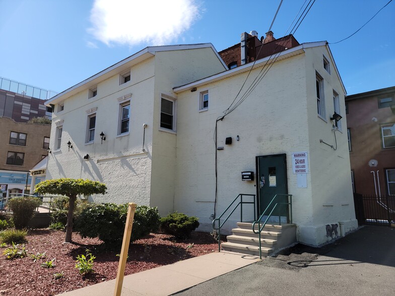 86 Park St, Hartford, CT for lease - Building Photo - Image 1 of 17