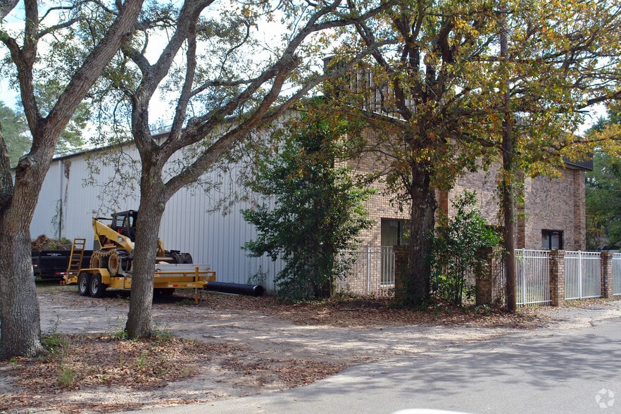 107 Truxton Ave, Fort Walton Beach, FL à vendre - Photo du bâtiment - Image 2 de 21
