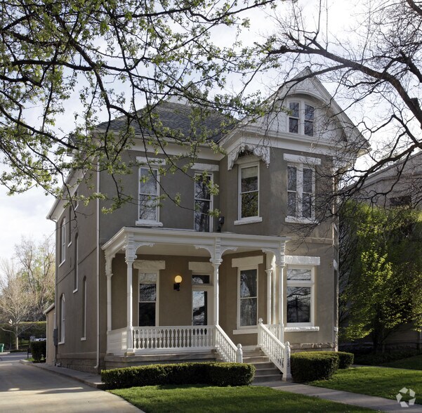 555 E South Temple, Salt Lake City, UT à louer - Photo principale - Image 1 de 18