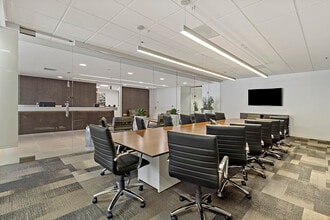 2570 N 1st St, San Jose, CA à louer Photo du bâtiment- Image 1 de 6