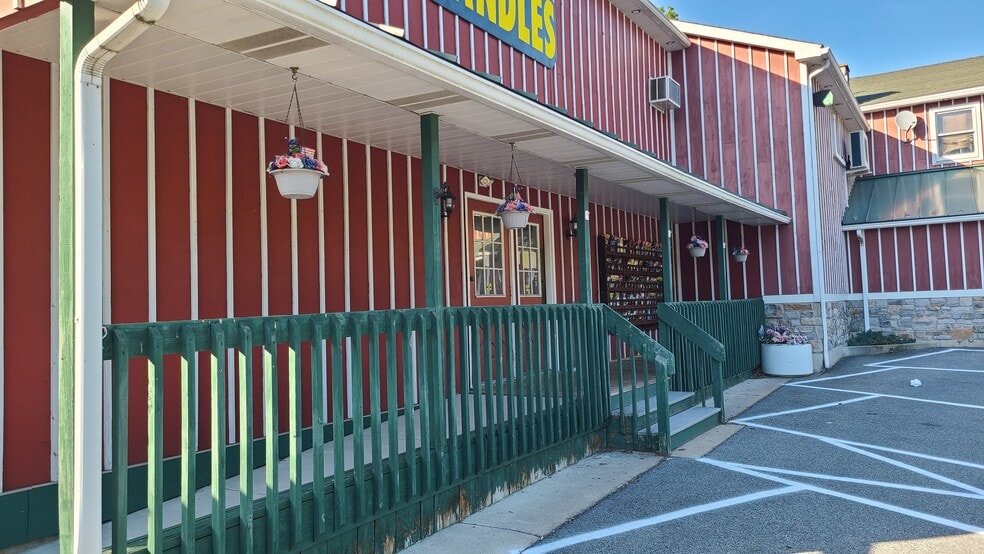 1993 Milford Rd, East Stroudsburg, PA for lease - Building Photo - Image 3 of 28