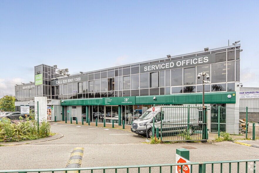 Abbey Rd, Londres à louer - Photo principale - Image 3 de 4