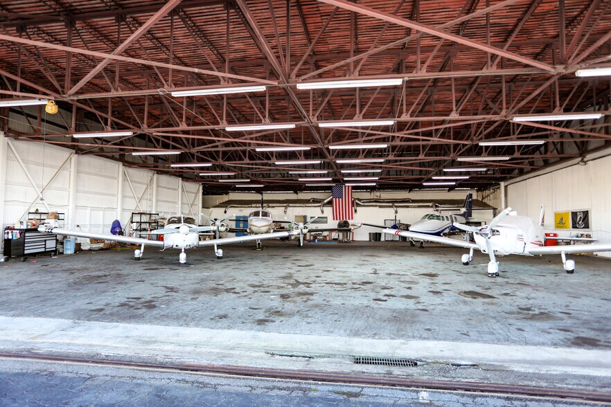 58 Watson Aviation Rd, Greenville, SC à louer - Photo du bâtiment - Image 3 de 4