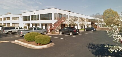 8807 Sudley Rd, Manassas, VA for lease Interior Photo- Image 2 of 9