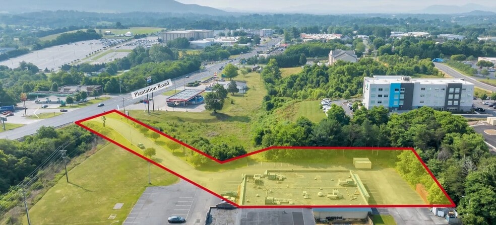 8118 Plantation Rd, Roanoke, VA for lease - Aerial - Image 3 of 4