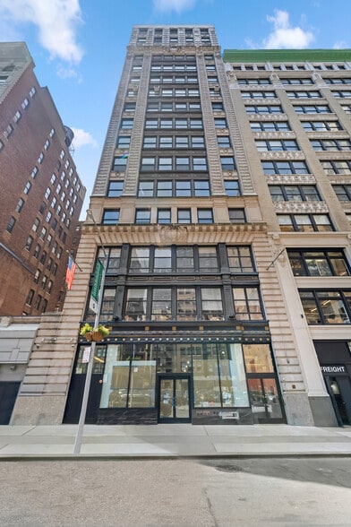 36 W 25th St, New York, NY for lease - Building Photo - Image 1 of 3