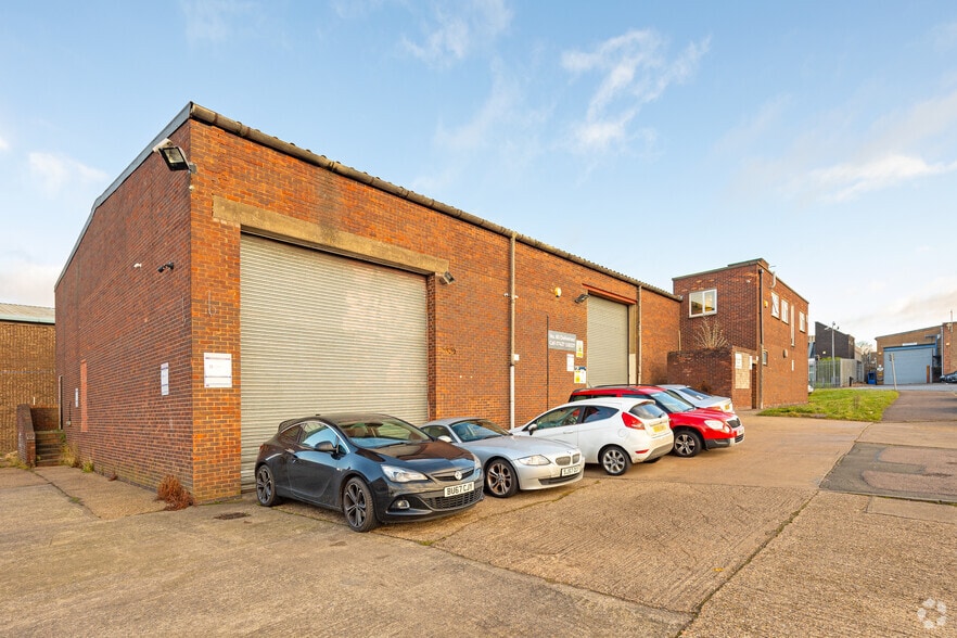 80 Commercial Sq, Leicester for lease - Building Photo - Image 2 of 2
