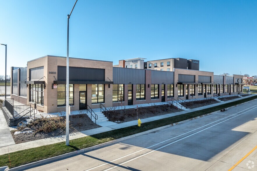 1400 Chatham Ave., Norwalk, IA à louer - Photo du bâtiment - Image 2 de 2