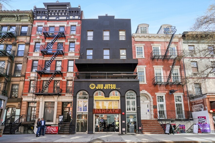 6 Saint Marks Pl, New York, NY for sale - Primary Photo - Image 1 of 40