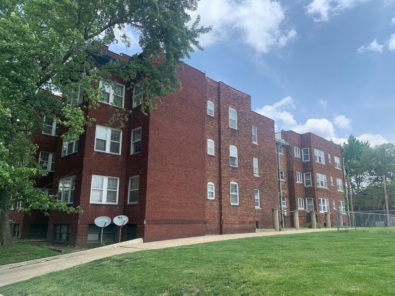 614 S 4th St, Springfield, IL for sale - Primary Photo - Image 1 of 1