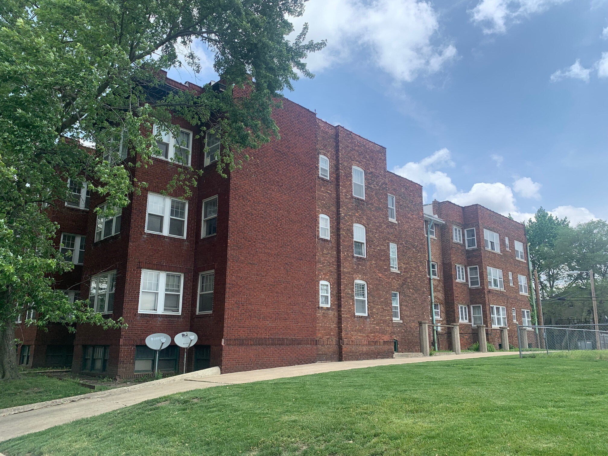 614 S 4th St, Springfield, IL for sale Primary Photo- Image 1 of 2