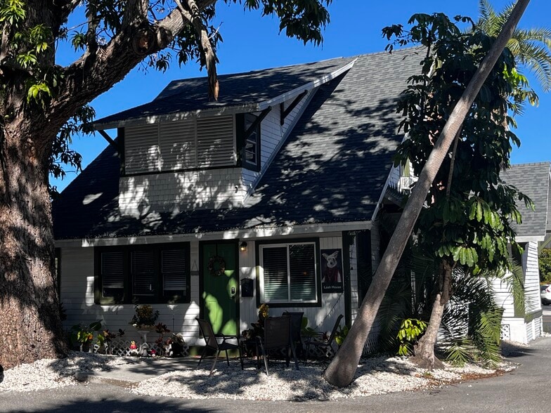 2019 Manatee Ave, Bradenton, FL à louer - Photo intérieure - Image 2 de 4