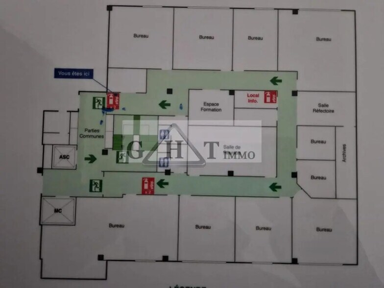 Office in Pantin for lease - Building Photo - Image 2 of 6