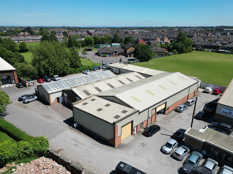 Rawcliffe Rd, Goole à vendre - Photo du bâtiment - Image 3 de 12