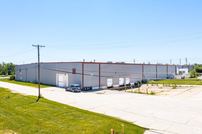 More details for 302 Commerce Square Blvd, Burlington, NJ - Industrial for Sale