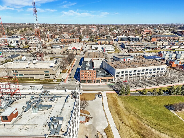 1729 Grand Ave, Des Moines, IA à vendre - Photo du bâtiment - Image 3 de 34
