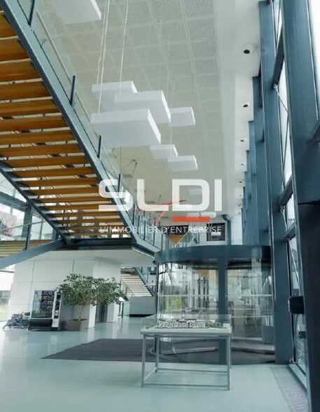 Bureau dans Dardilly à louer - Photo du bâtiment - Image 3 de 24