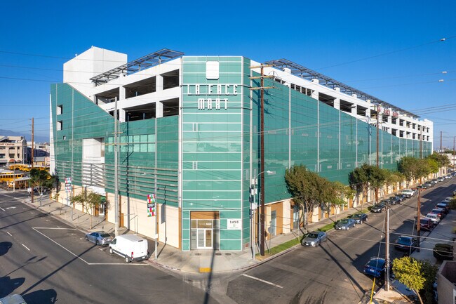 Plus de détails pour 1458 S San Pedro St, Los Angeles, CA - Commerce de détail à vendre