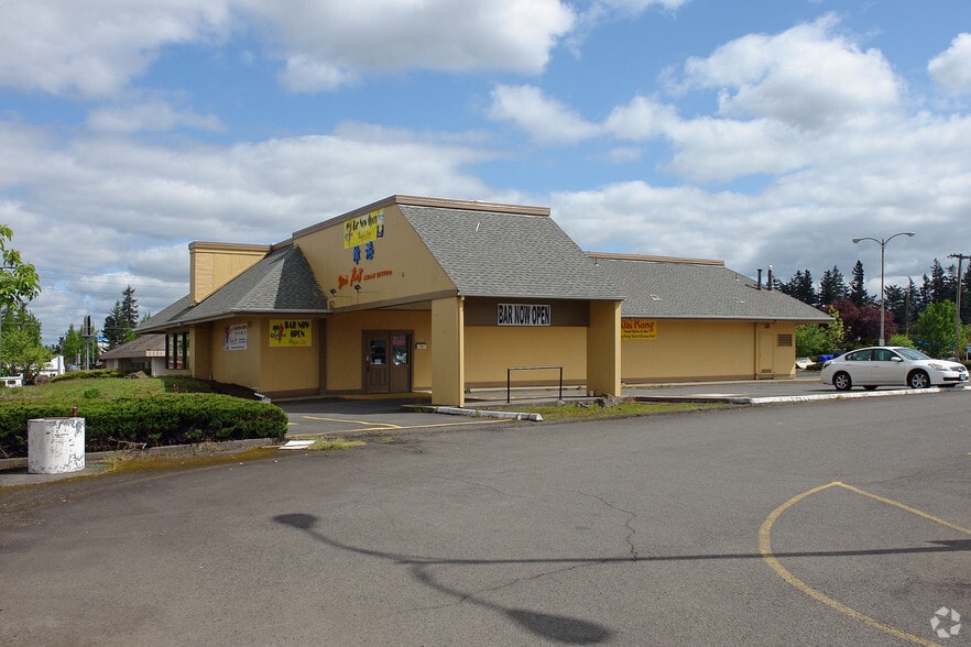 620 SE 122nd Ave, Portland, OR for sale - Building Photo - Image 3 of 3