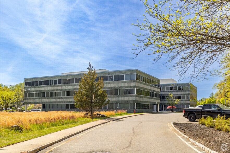 2740 State Route 10 W, Parsippany, NJ à vendre - Photo du bâtiment - Image 2 de 16