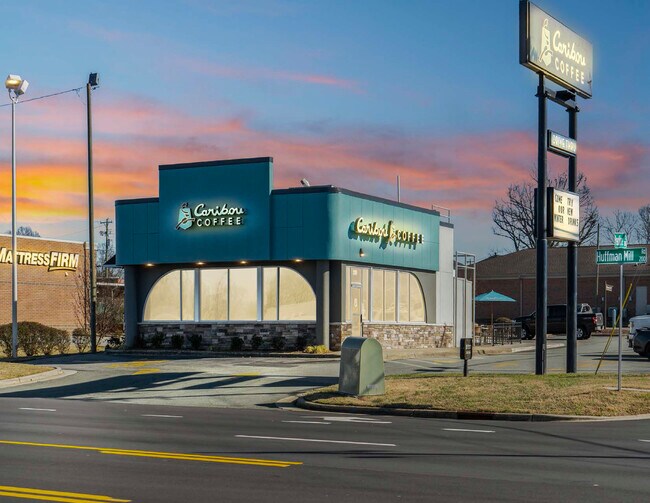 More details for 216 Hufman mill Rd, Burlington, NC - Retail for Sale