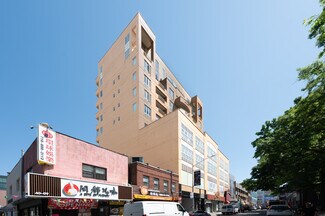 Plus de détails pour 13511 40th Rd, Flushing, NY - Commerce de détail à louer