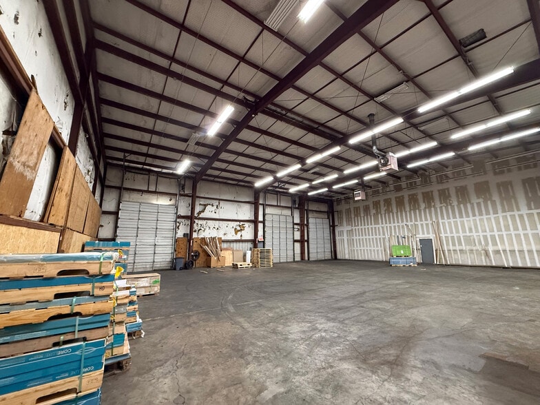 1108 Thomasboro Rd, Charlotte, NC for lease - Building Photo - Image 3 of 14