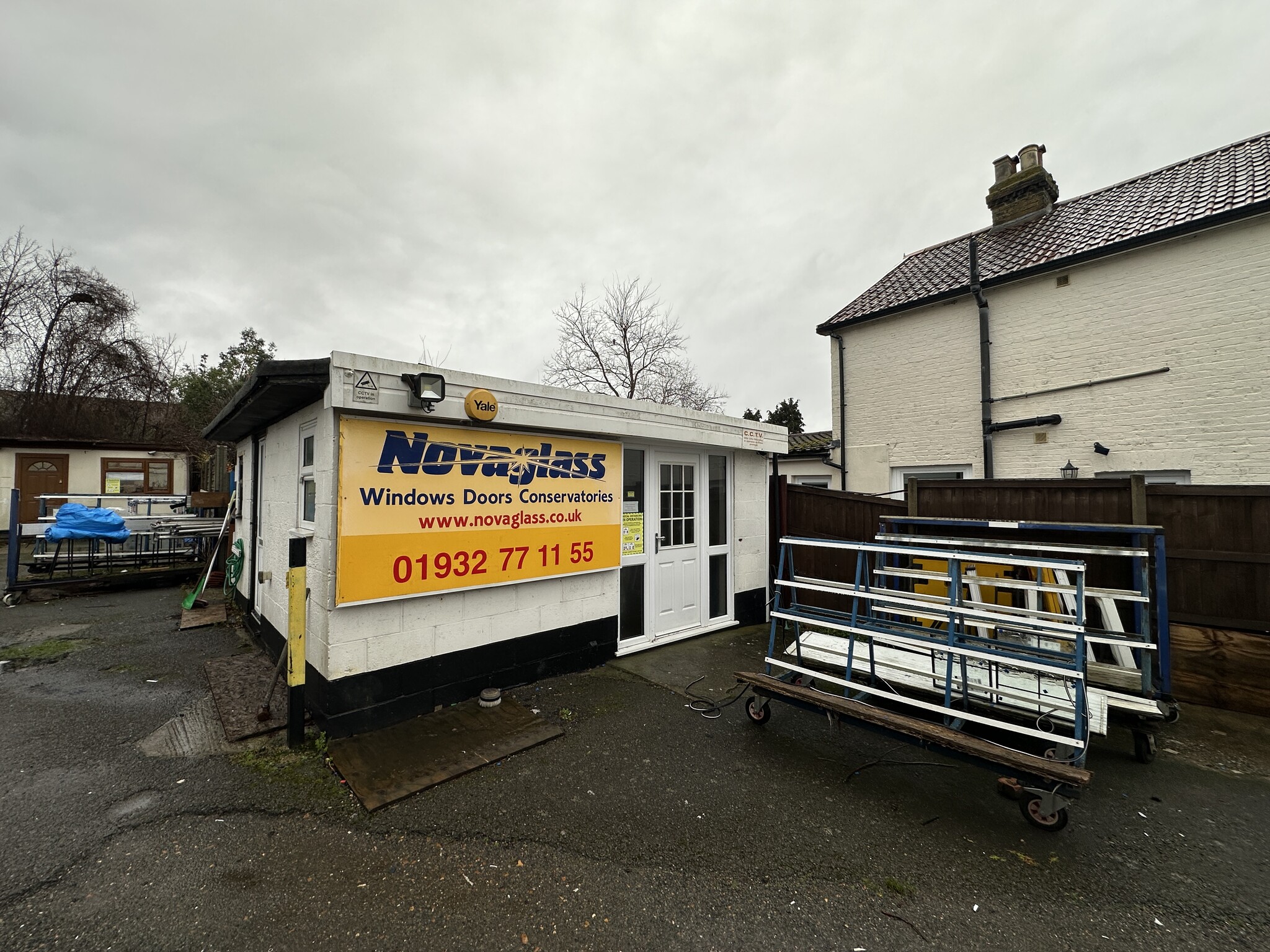 37-39 Upper Halliford Rd, Shepperton for lease Building Photo- Image 1 of 5