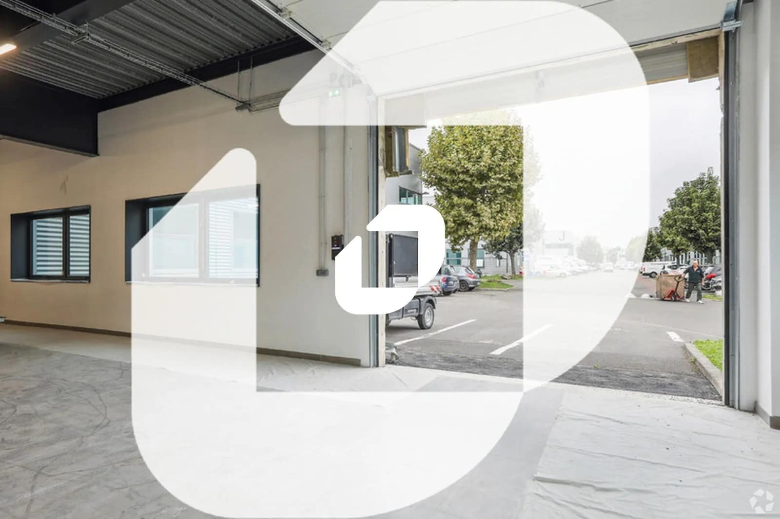 24 Rue Robert Witchitz, Ivry-sur-Seine for lease Interior Photo- Image 1 of 2