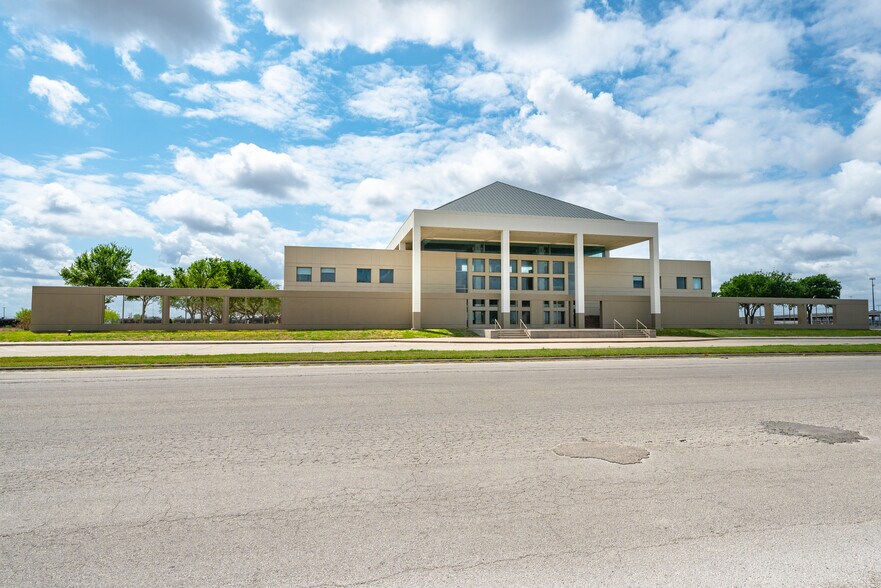 1024 Texas Yes Blvd, Robstown, TX à louer - Photo intérieure - Image 3 de 21